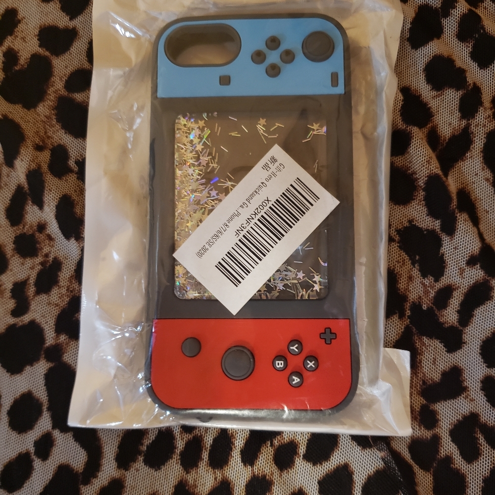Nintendo Switch IPhone case! - Picture 4 of 5